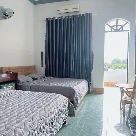 Hotel Minh Vy Лонг Хай Екстериор снимка