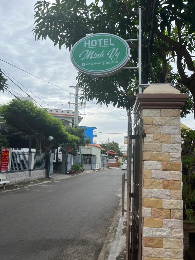 Hotel Minh Vy Лонг Хай Екстериор снимка