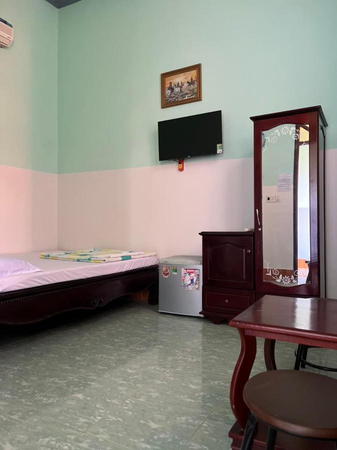 Hotel Minh Vy Лонг Хай Екстериор снимка
