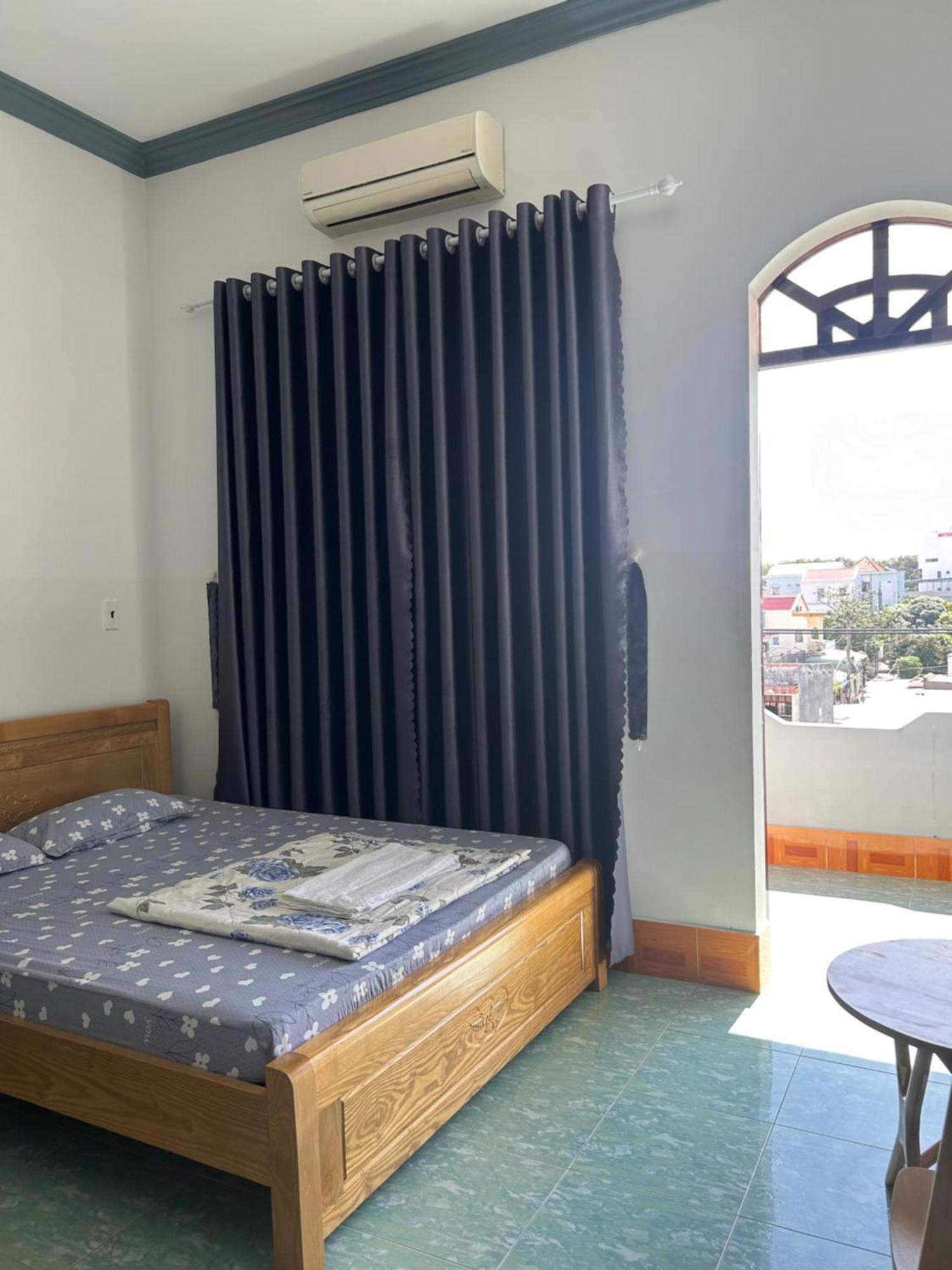 Hotel Minh Vy Лонг Хай Екстериор снимка